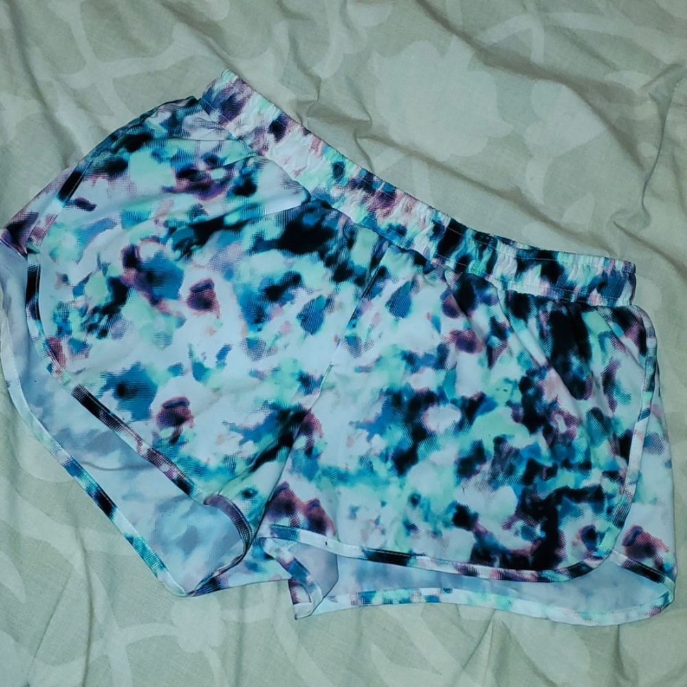 Old Navy Active Shorts with built-in liner - small